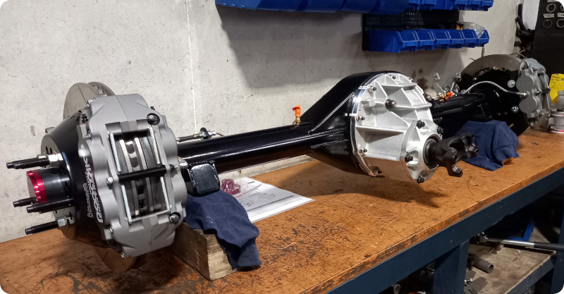 Mustang circuit car full floater 9 inch